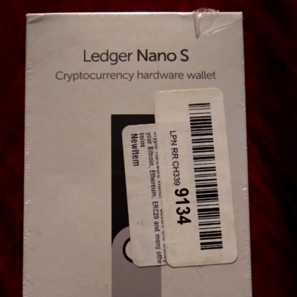 Ledger Nano S Flamingo Pink bitcoin wallet - Picture 1 of 2